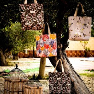 Tote bag